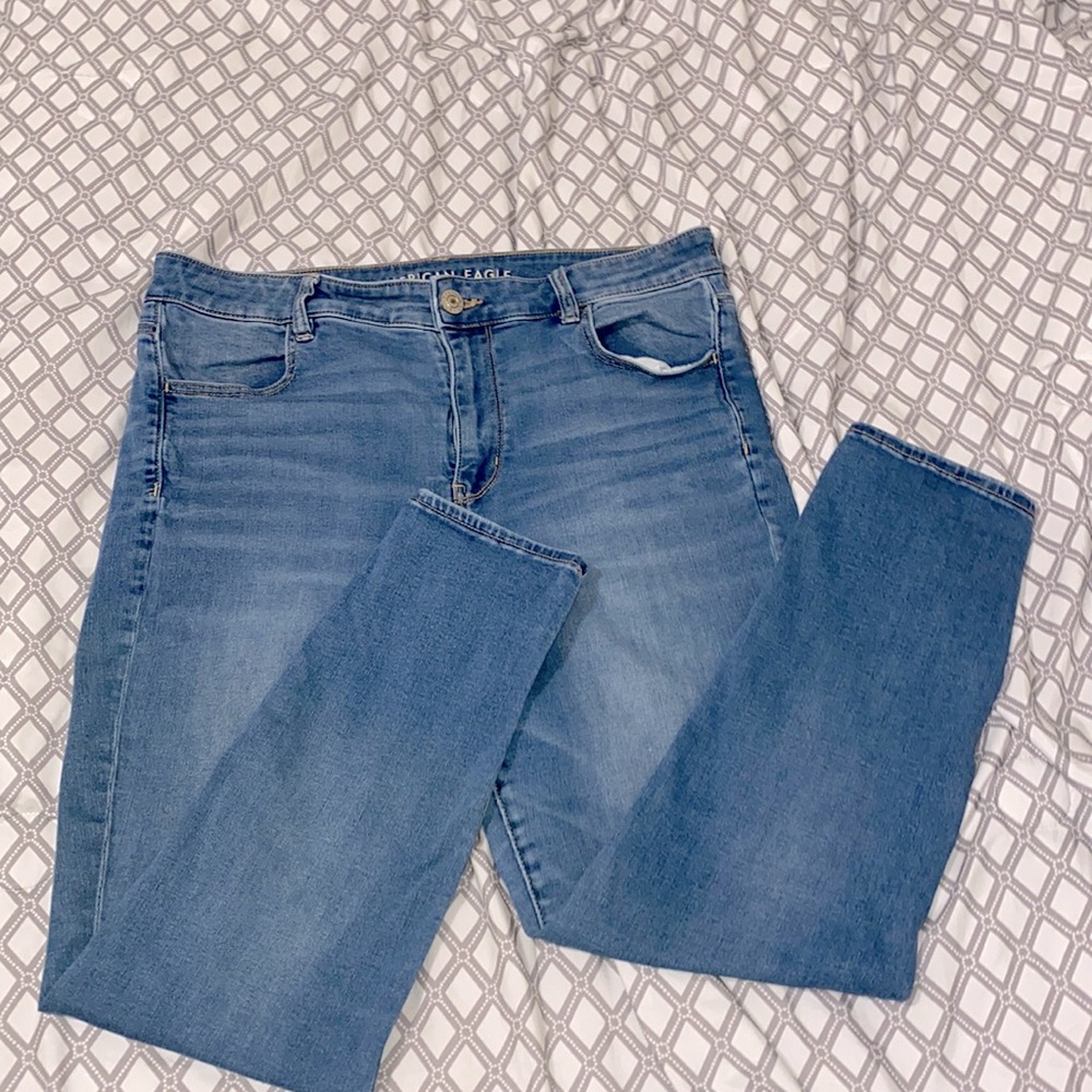 💕American Eagle💕 High Rise Jeans
